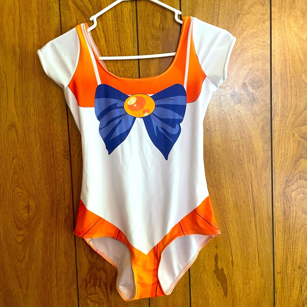 Sailor Venus Sailor Moon one piece